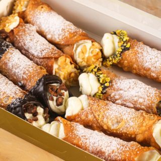 Assorted Cannoli (Box of 8)