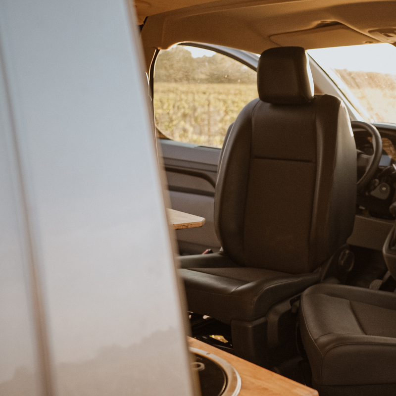 Embase siège conducteur