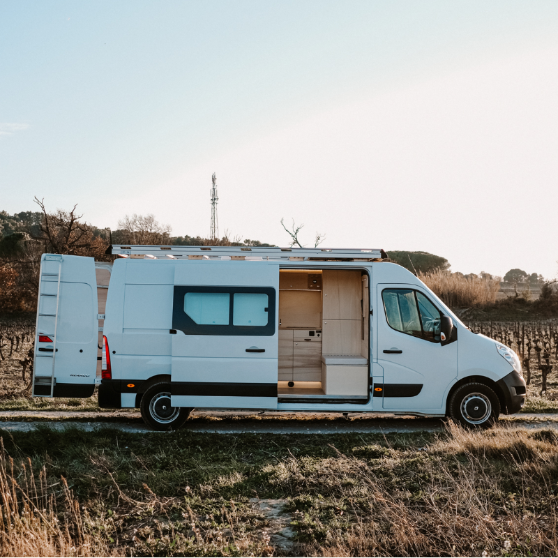 Fenêtre latérale coulissante teintée type origine 