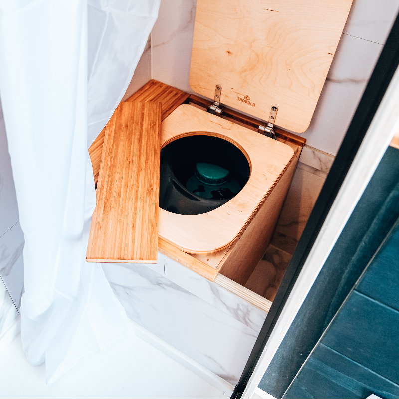 Toilette sèche fixe - TROBOLO TeraBlœm