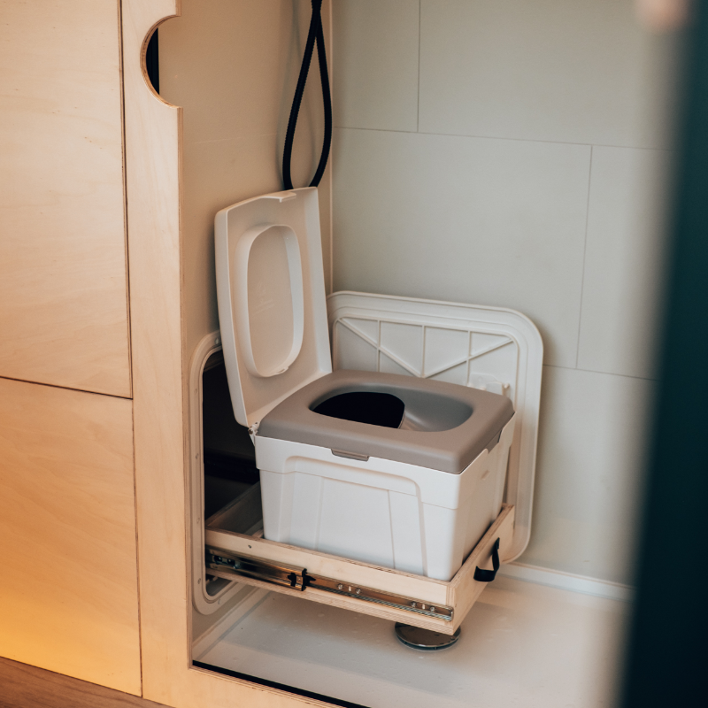 Toilette sèche sur coulisse -  TROBOLO WandaGO