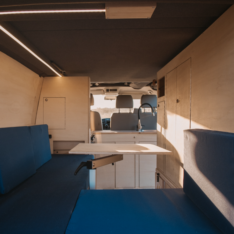 Pied pivotant/amovible