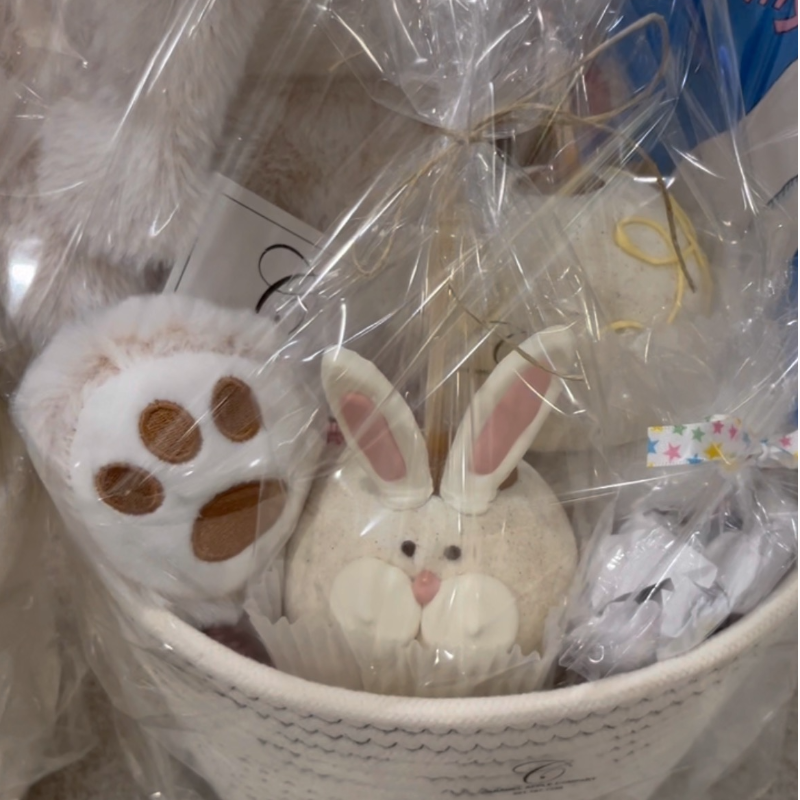 Easter Gift Basket Main Image