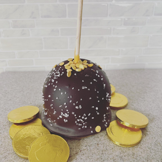 Pot of Gold Caramel Apple 