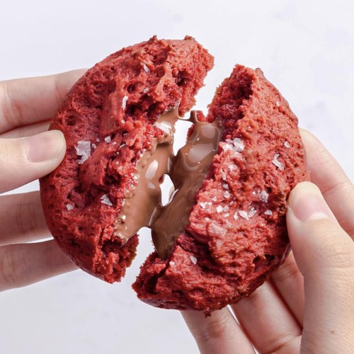 Red Velvet Molten Nutella Cookies Main Image