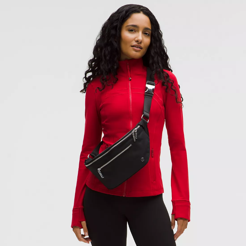 City Essentials Belt Bag 3L - Black