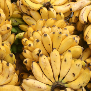 Small yellow bananas (Ndiizi)