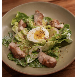 CHICKEN CAESAR SALAD