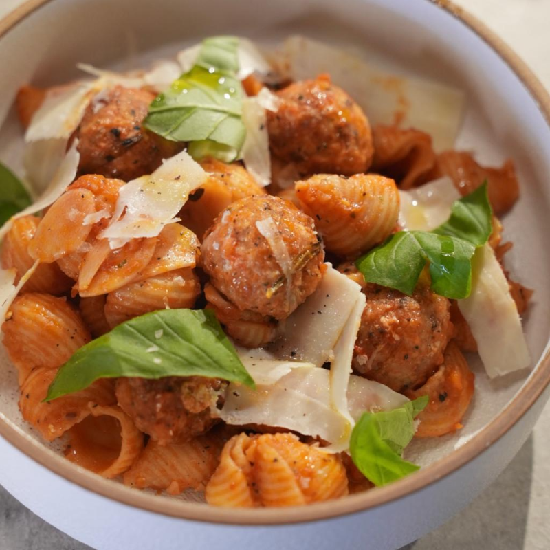 CONCHIGLIE CHICKEN MEATBALLS IN POMODORO *Hot Favourite* Main Image