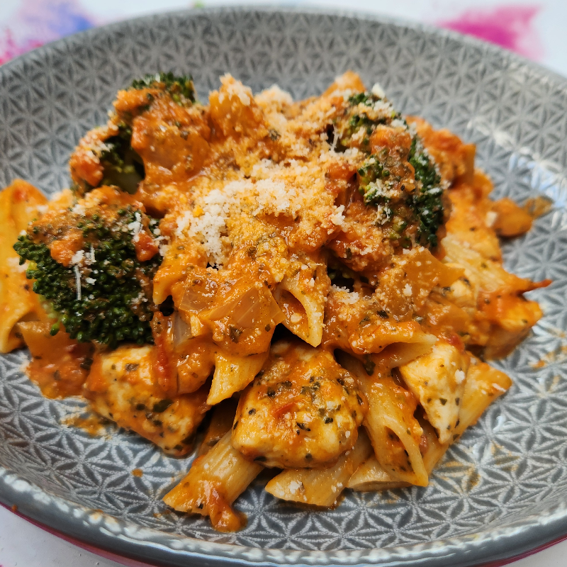 Penne con pollo 