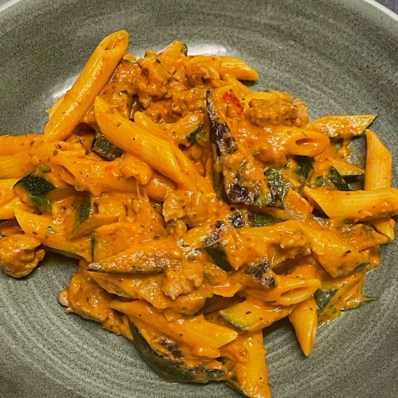 Penne salsiccia with Italian sausage & grilled courgette 