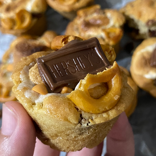 Campfire Cookie Cups