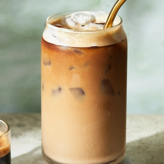 10 a.m. Iced Latte 十點幸運冰拿鐵