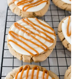 Salted Caramel Cheesecake Cookie