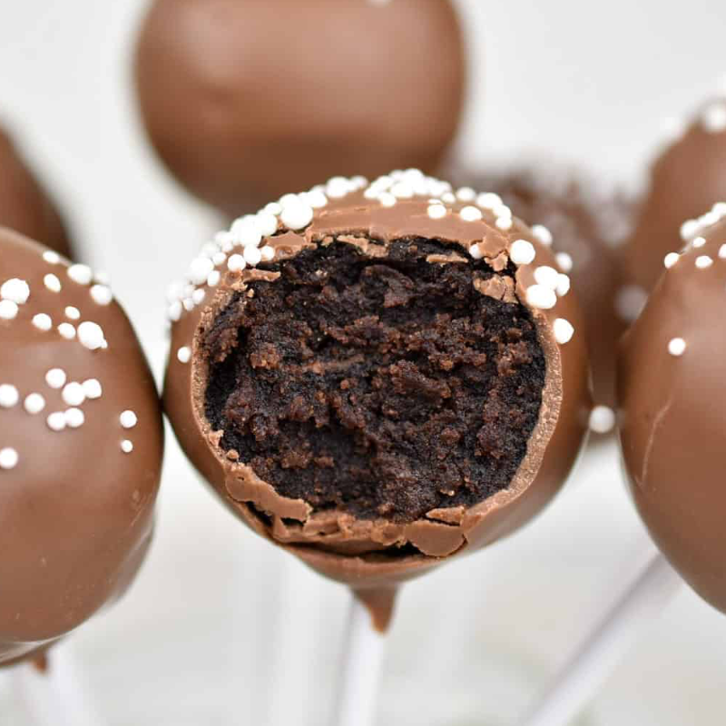 Chocolate Cake Pop Main Image