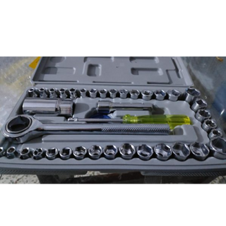 40pcs Aiwa Socket Wrench Tool Kit & Screwdriver - Thumbnail 4