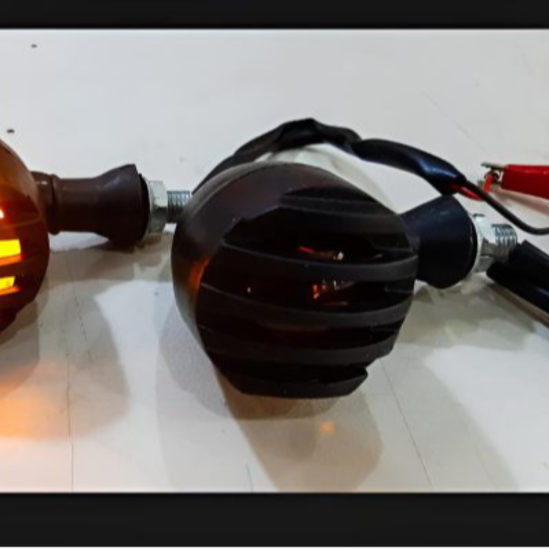 4 Grill Indicators Yellow Led For Bikes - Thumbnail (Preview) 3