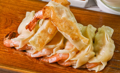 A5 弹大虾锅贴 QQ Fresh Prawn Pan-Fried Dumplings Main Image