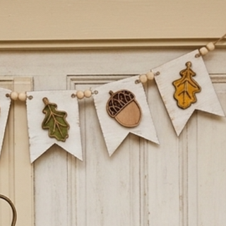 Acorn and Leaves Garland