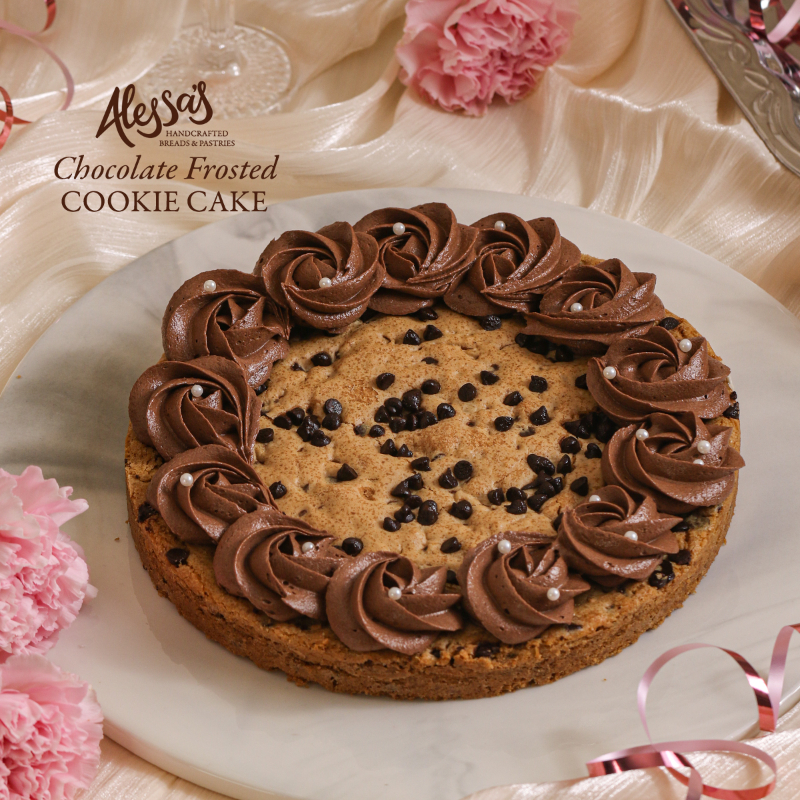 Cookie Cake with Chocolate Frosting