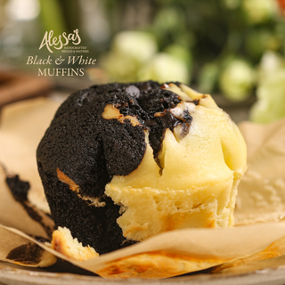 Black and White Muffins Box of 12