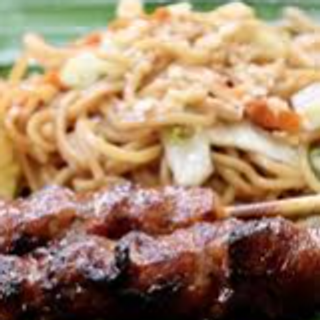 Pork BBQ (2pc) + Pancit Meal