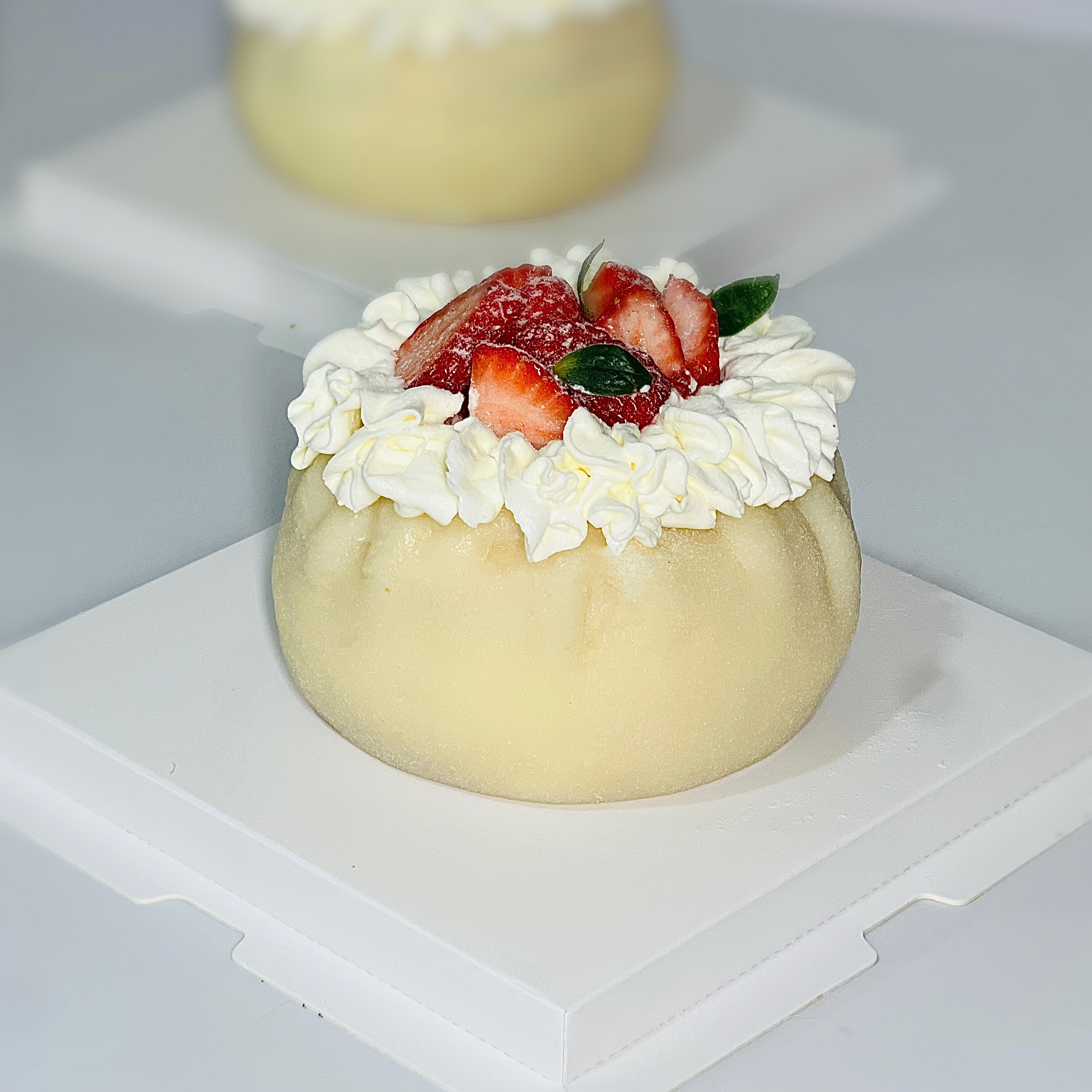 日本草莓香草麻薯蛋糕(4寸)