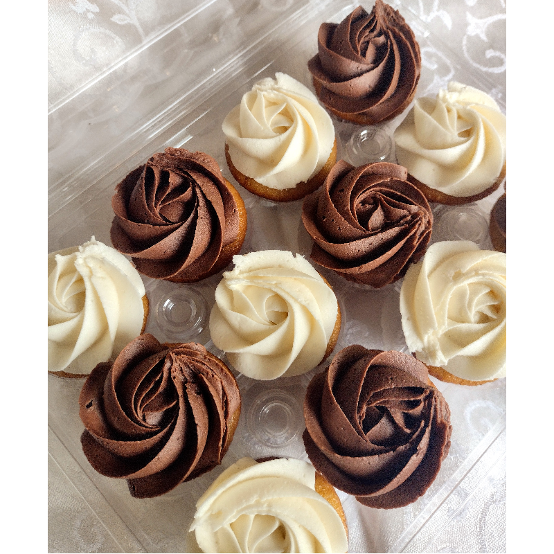 Mini Frosted Cupcakes