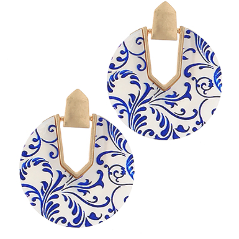 M26-Chinoiserie Pattern MOP Earrings Main Image