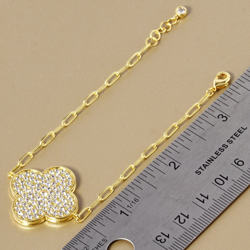 Q14- 18k Gold Dipped CZ Pave 25mm Quatrefoil Chain Bracelet - Thumbnail (Preview) 3