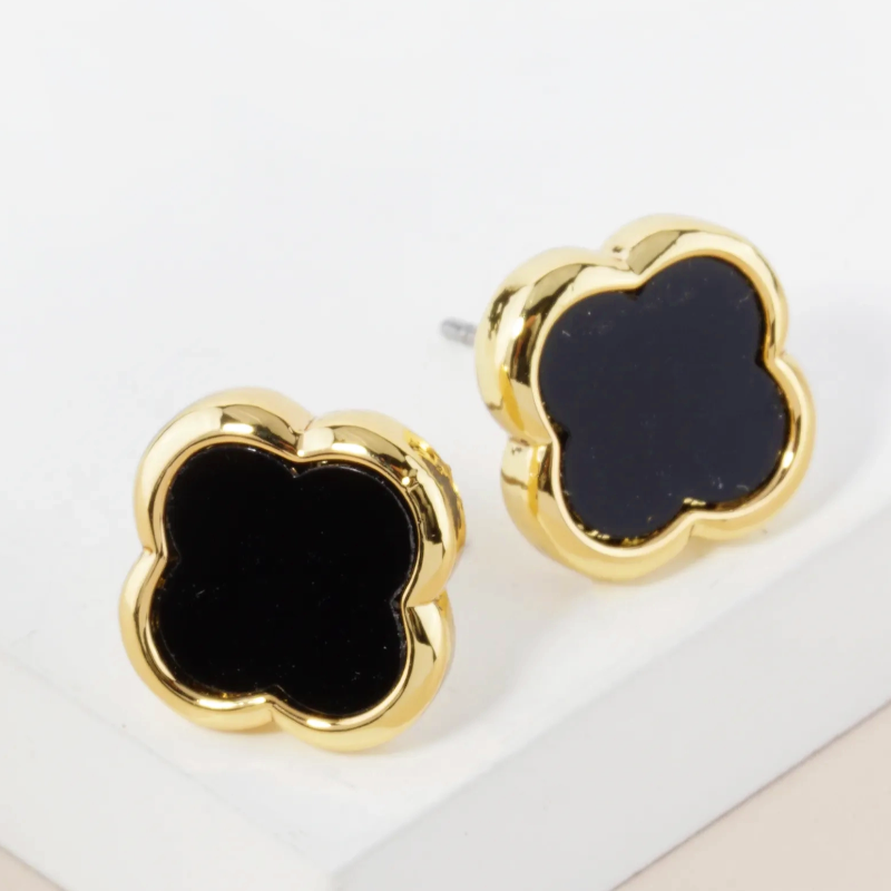 Q17-13mm Brass Quatrefoil Button Stud Earrings Main Image