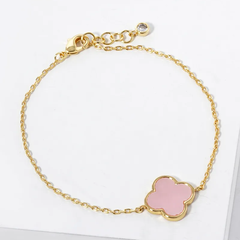 M6- 18k Gold Dipped 13mm Quatrefoil Chain Bracelet Main Image