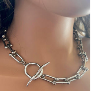 CL43- Utopia: U-Shaped Hardware Large Link Necklace