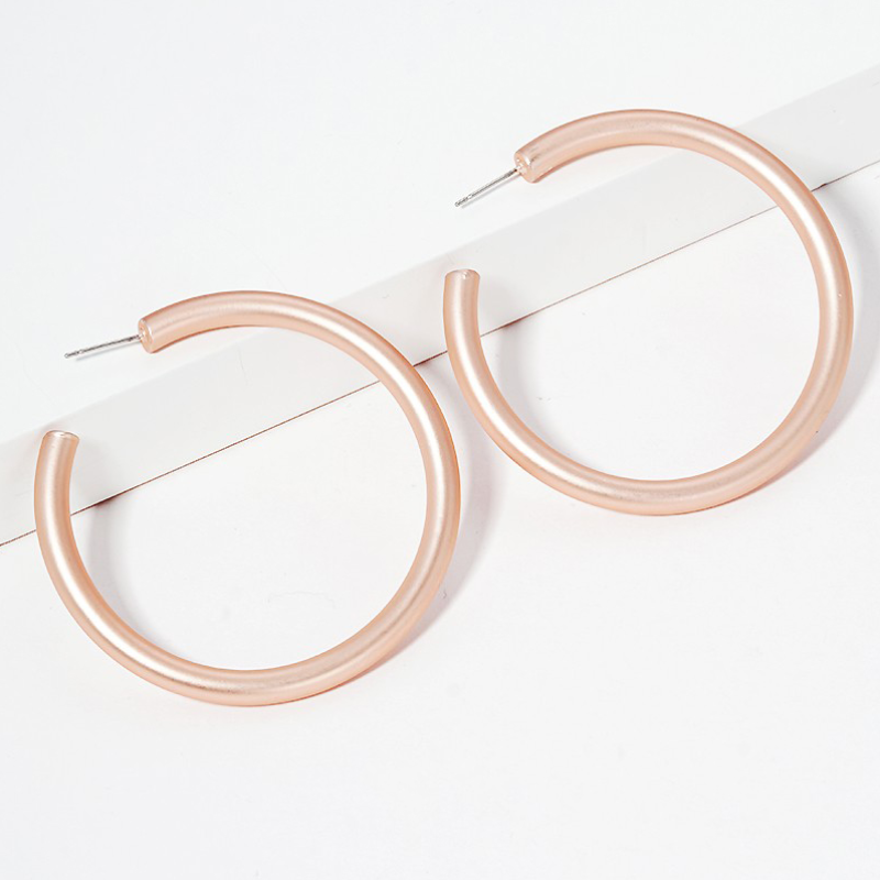 CL28-50mm Bold Brass Hollow Hoop Earrings - Thumbnail (Preview) 4