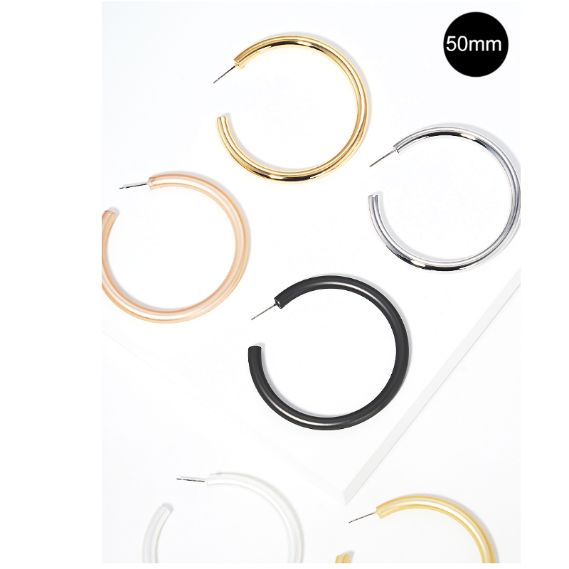 CL28-50mm Bold Brass Hollow Hoop Earrings Main Image