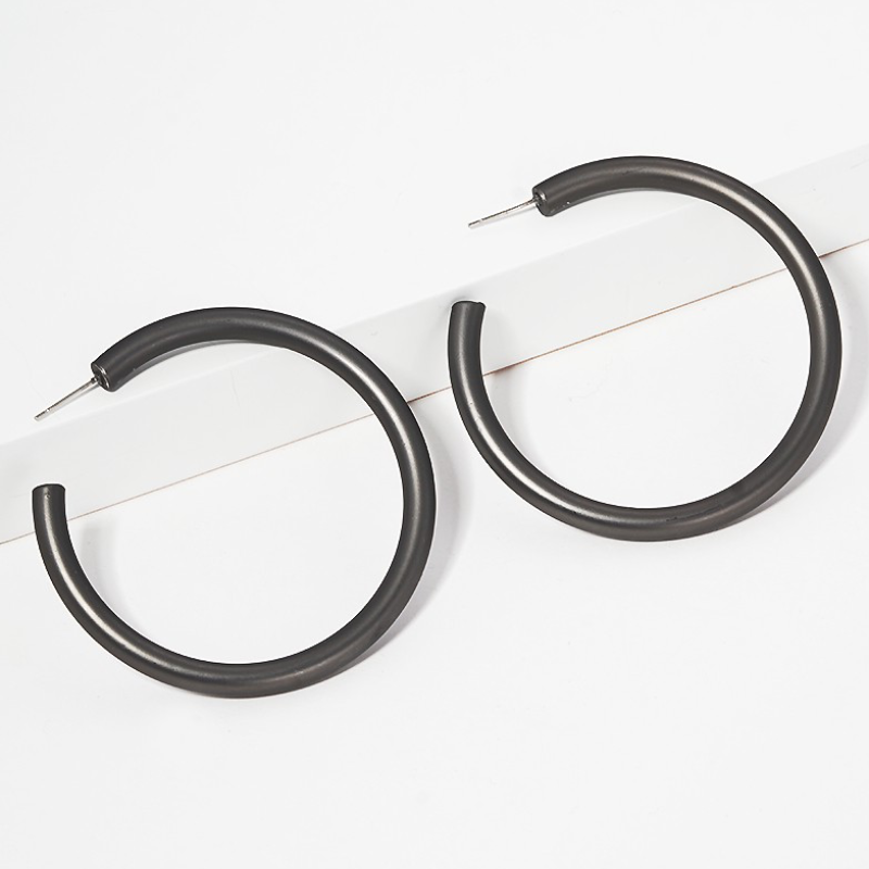 CL28-50mm Bold Brass Hollow Hoop Earrings - Thumbnail (Preview) 6