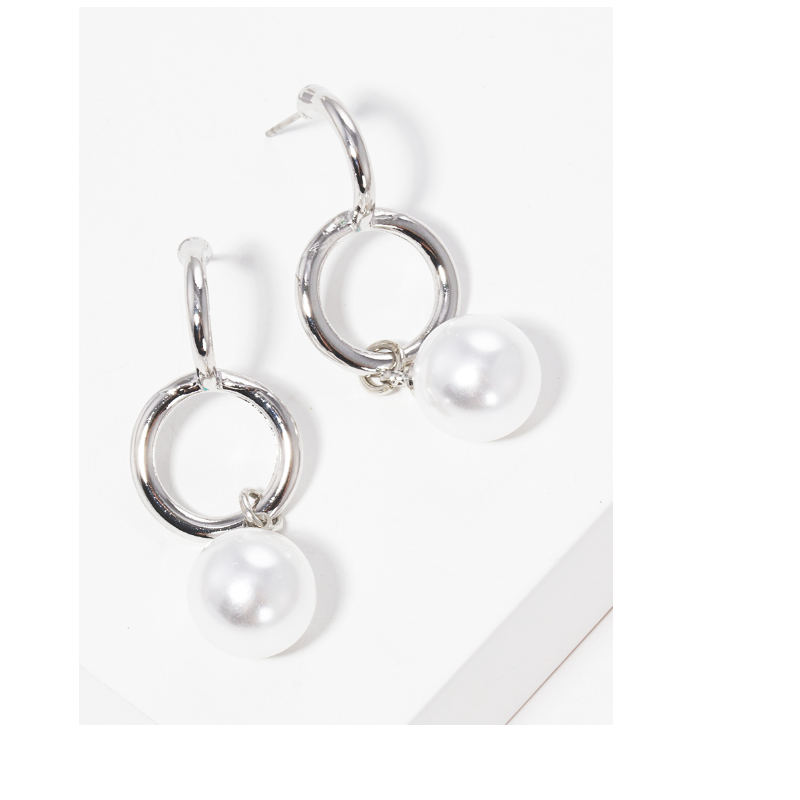 P1- Acrylic pearl drop hoop earrings Main Image