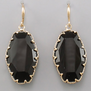 USC39-Black Hexagon Earrings 