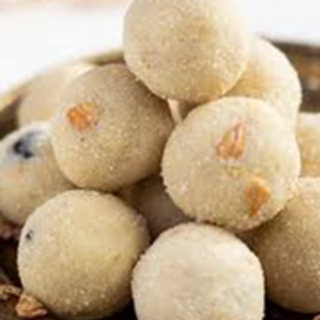 Rava ladoo* 4