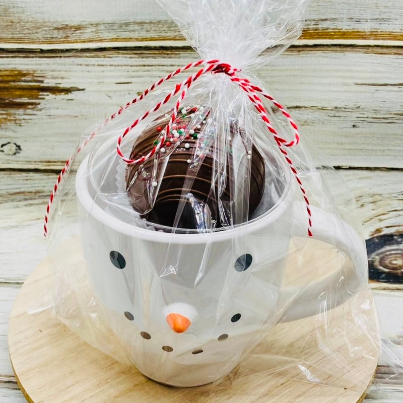 Snowman mug gift set with milk chocolate bomb (limited quantities)  Main Image