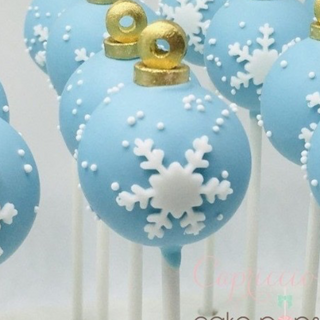 Ornaments cake pops 