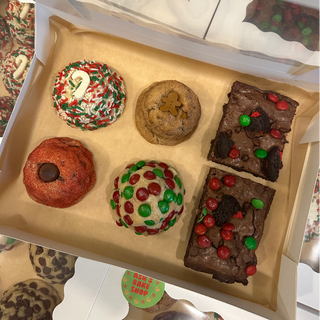 Very Merry Box