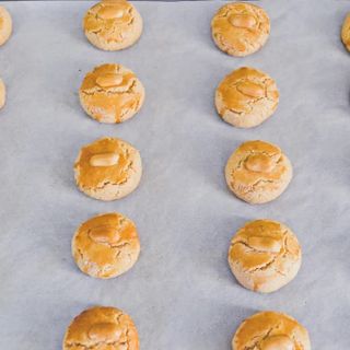 Classic Peanut Cookies