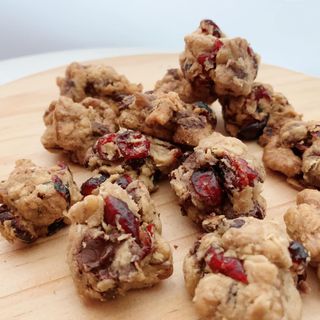 Red Berry Walnut Cookies