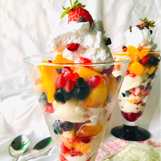 Tutti Frutti Sundae