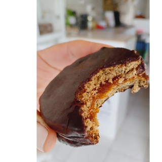 Alfajor integral bañado en choco semiamargo x1u