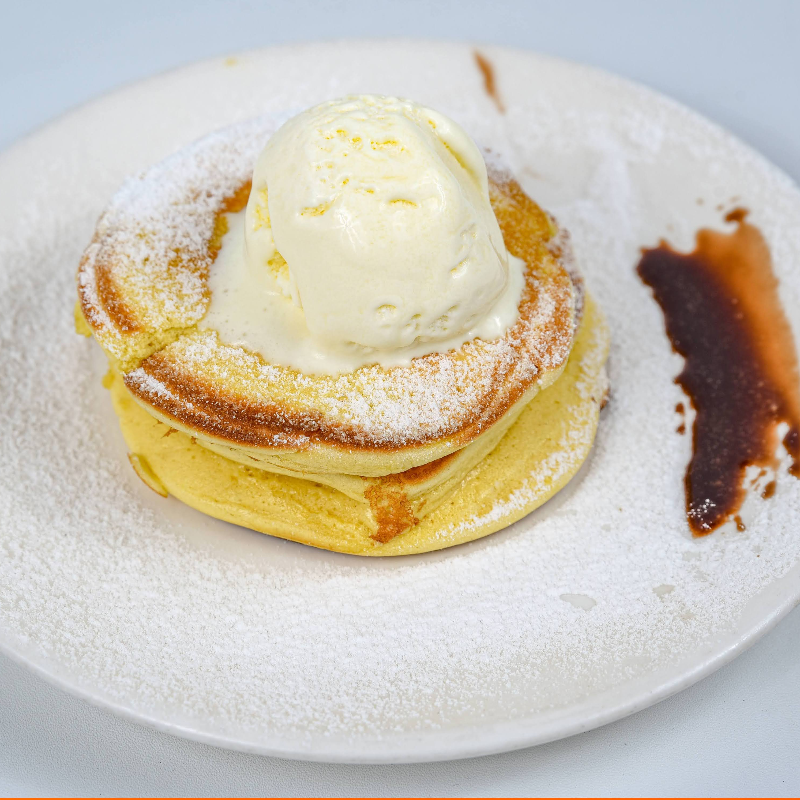 Pancake Ice Cream (Chocolate/Vanilla/Strawbery)