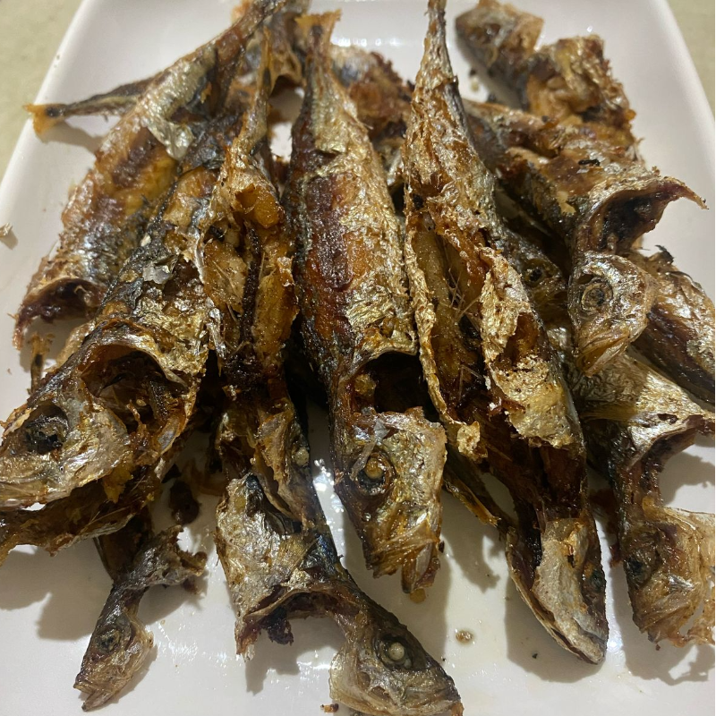 IKAN GORENG KECIL-KECIL