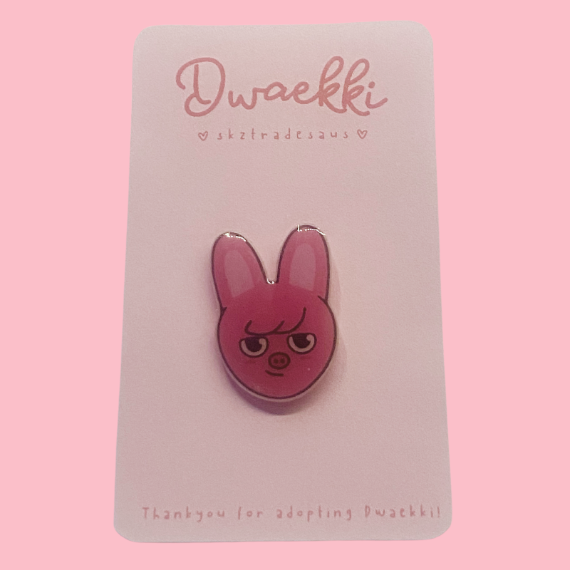 ♡ Dwaekki Pin ♡  Main Image