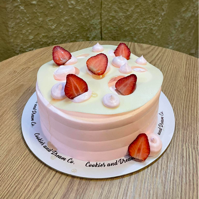 STRAWBERRY SHORT CAKE